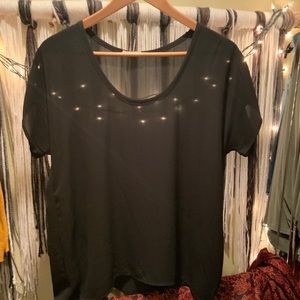 Lush perfect sheer shell top!